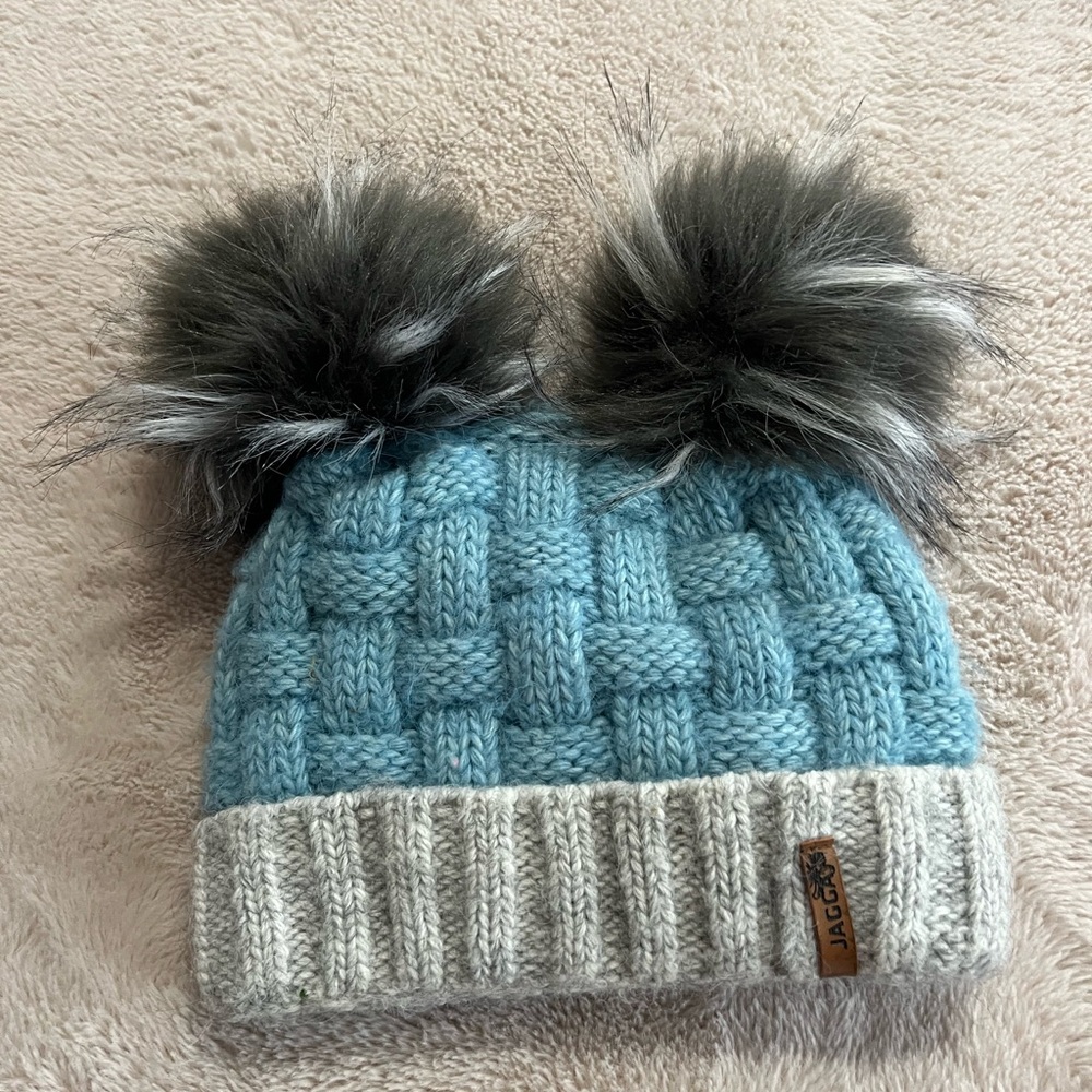 Vey warm hat with fleece inside